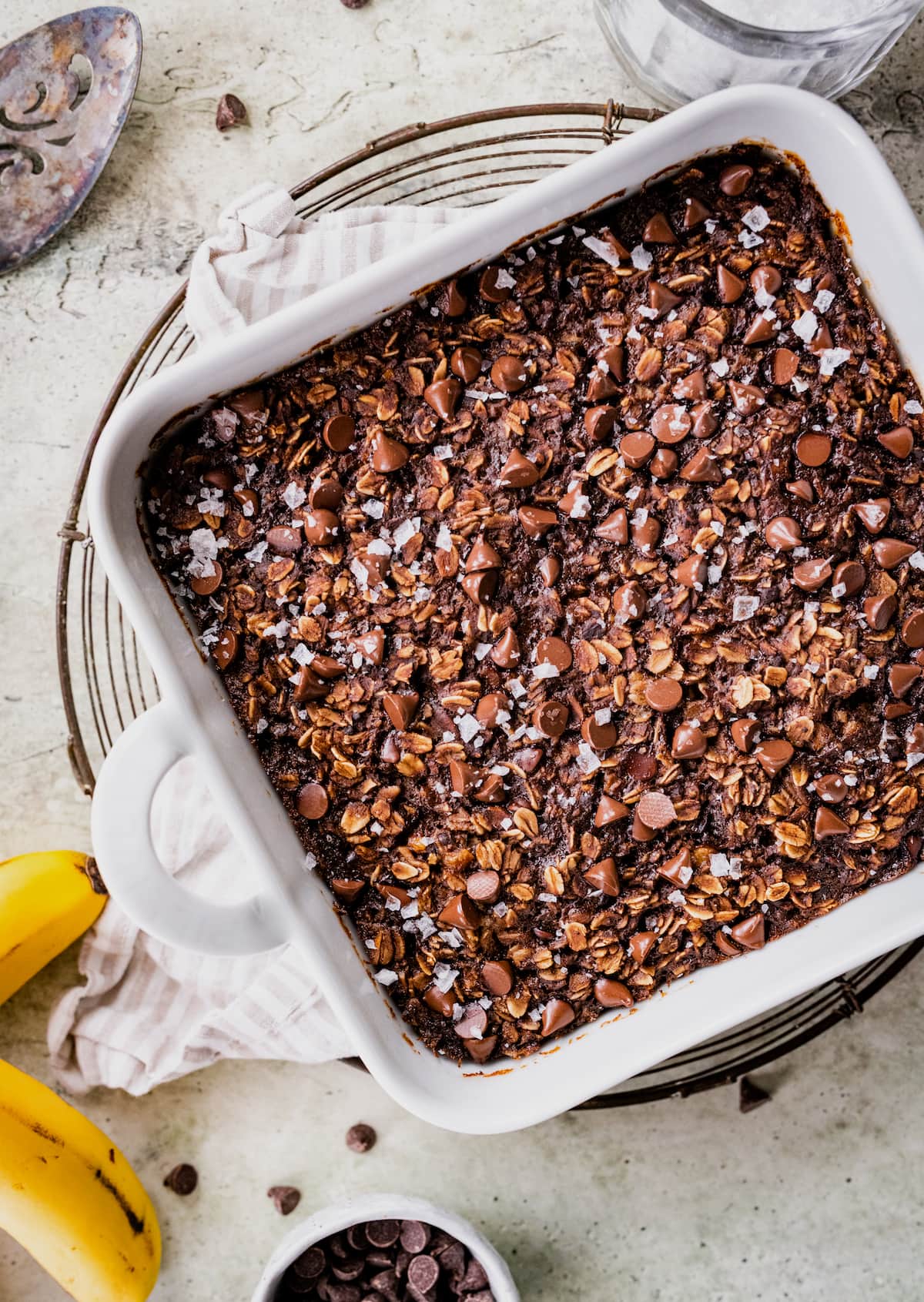 Decadent Chocolate Banana Baked Oatmeal: A Healthy Banana Bread Breakfast